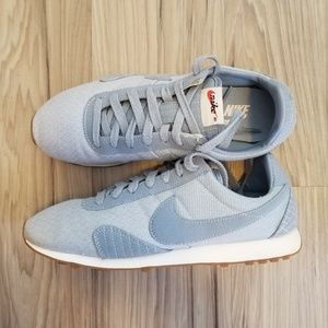 Nike Pre Montreal Racer Vintage Premium Women's Sh